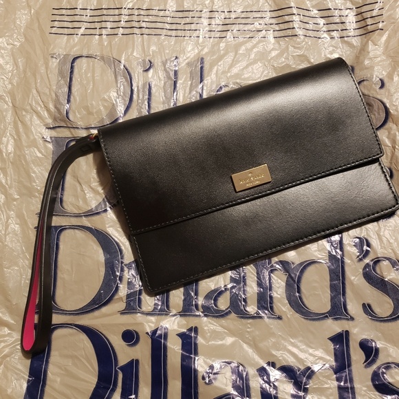 kate spade Handbags - NWT Kate Spade Mollie Wristlet